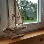 Holiday home Szary Domek Nad Jeziorem 2 Sea & Lake Kolczewo