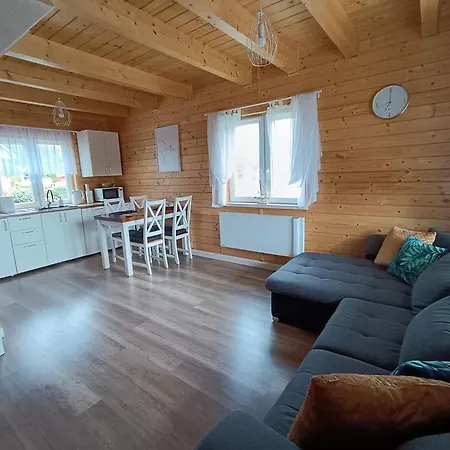 Vakantiehuis Szary Nad Jeziorem 2 *