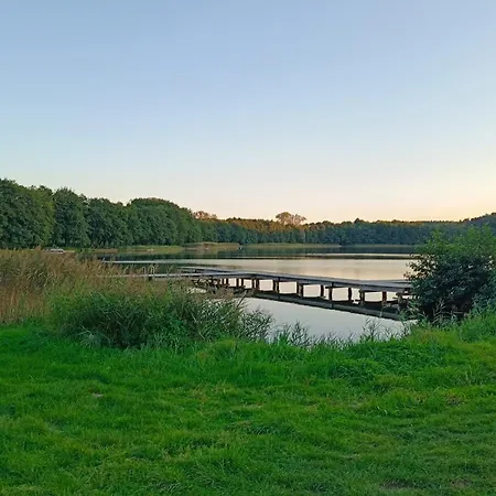 Szary Nad Jeziorem 2 Sea & Prázdninový dům Kołczewo